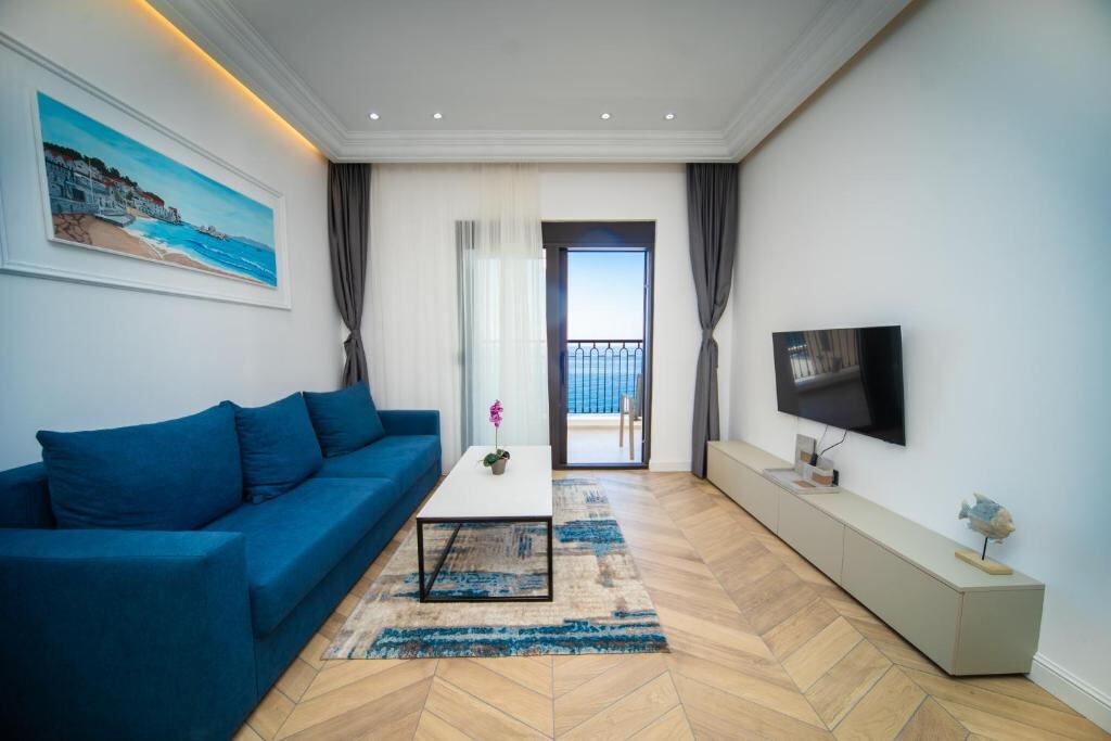 Apartment with Sea View